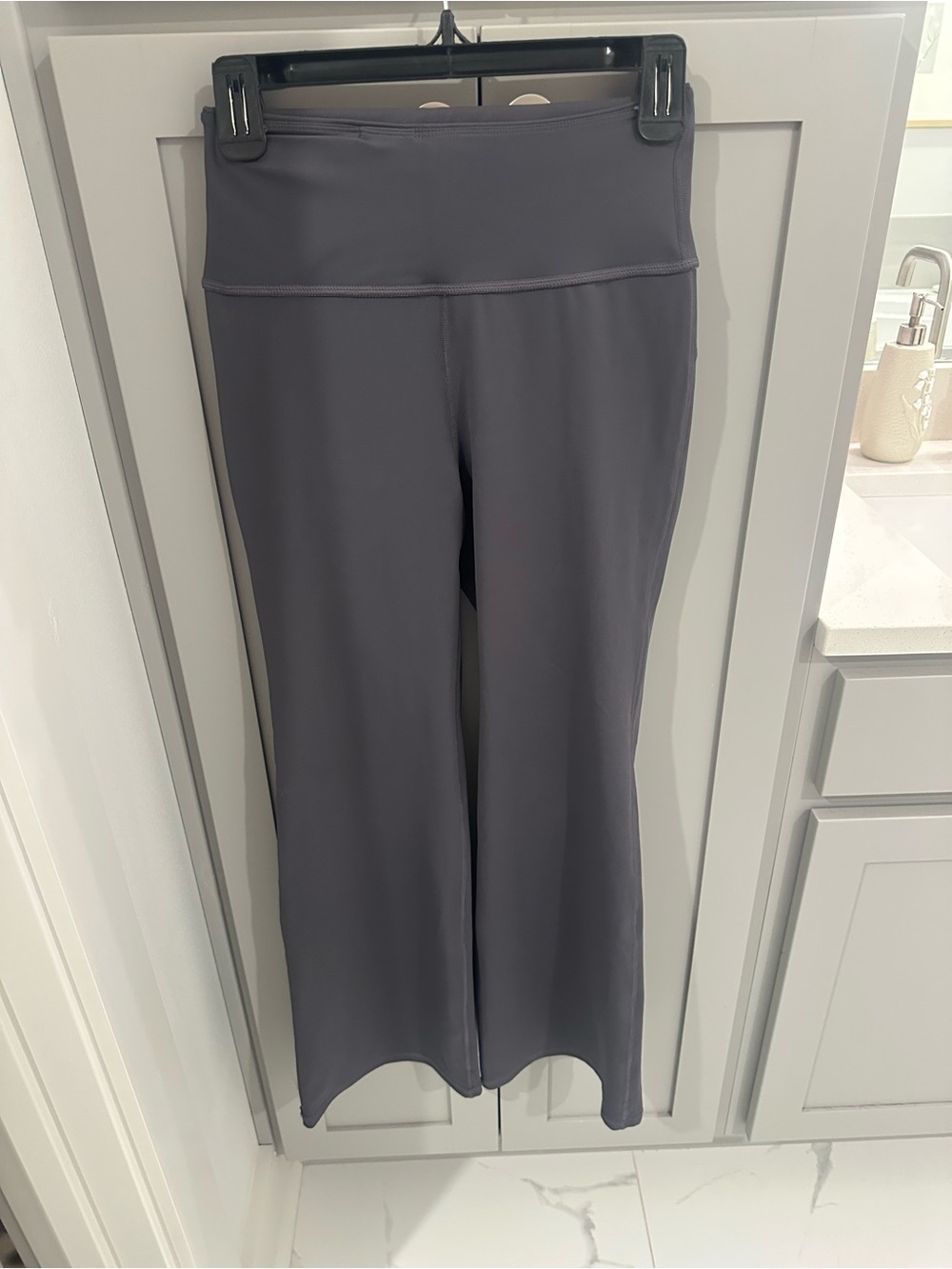 High-Waist Flare Leg Yoga Pants - Charcoal Gray